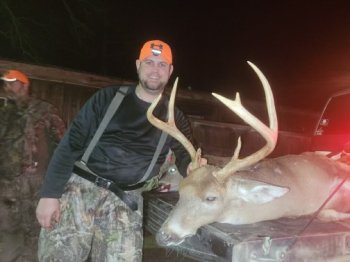 Zak Williams with a Bama Buck.