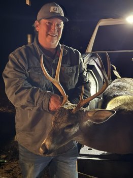 Chopper Gaston with a tall 7 point!